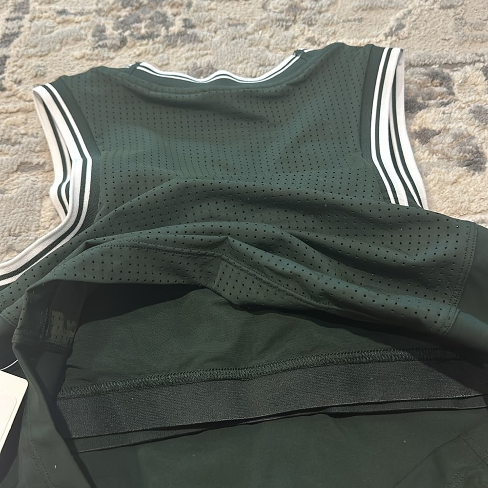 LULULEMON Varsity Scoop-Neck Cropped Tennis Tank Top Medium Support, B/C NWT - Picture 14 of 14
